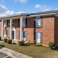 exterior view at Ashley Oaks Apartments located in Perry, GA